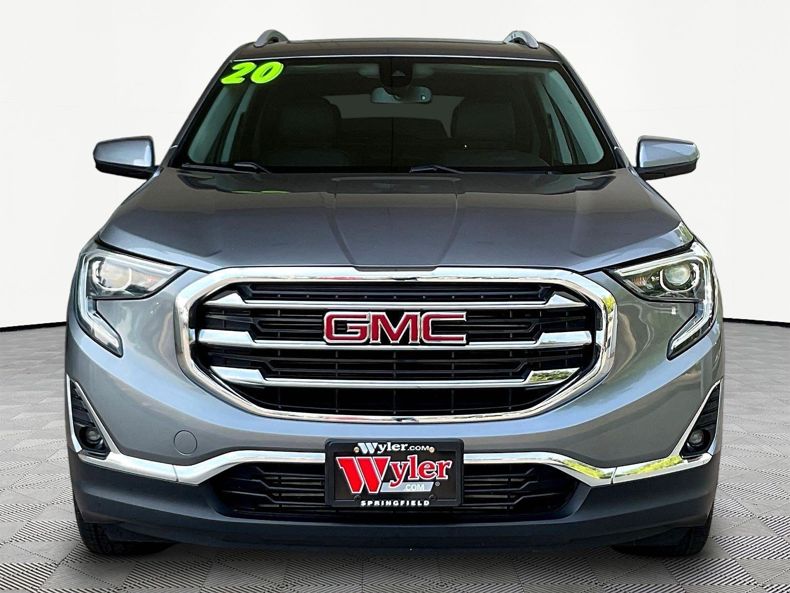Used 2020 GMC Terrain SLT w/ Preferred Package FWD image 2