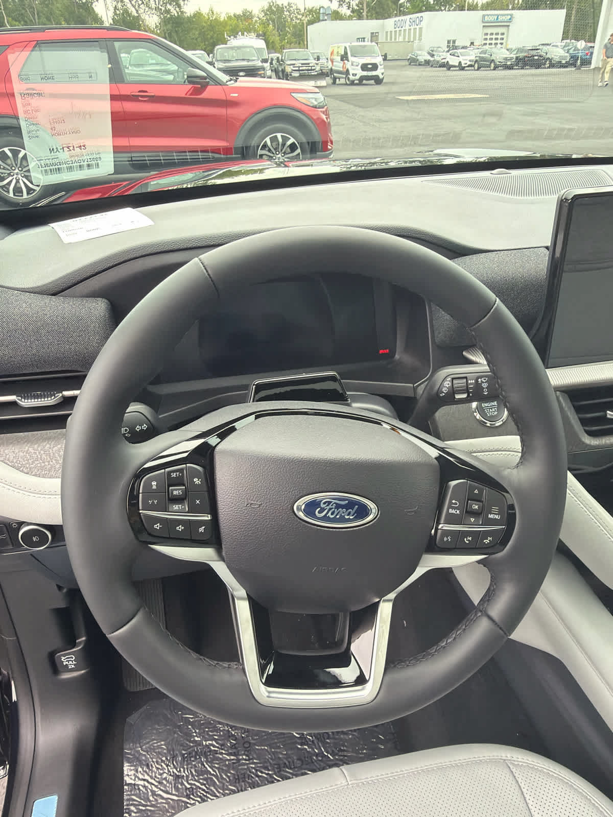 New 2027 Ford Explorer Platinum w/ 3.0L Ultimate Package AWD/4WD image 5