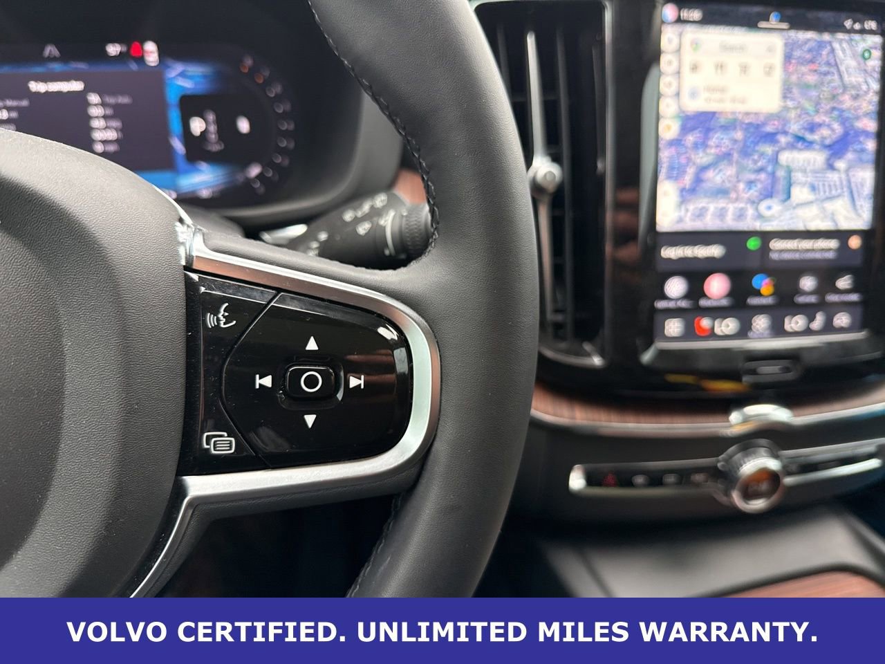 Certified 2024 Volvo XC60 B5 Plus w/ Climate Package AWD/4WD image 21