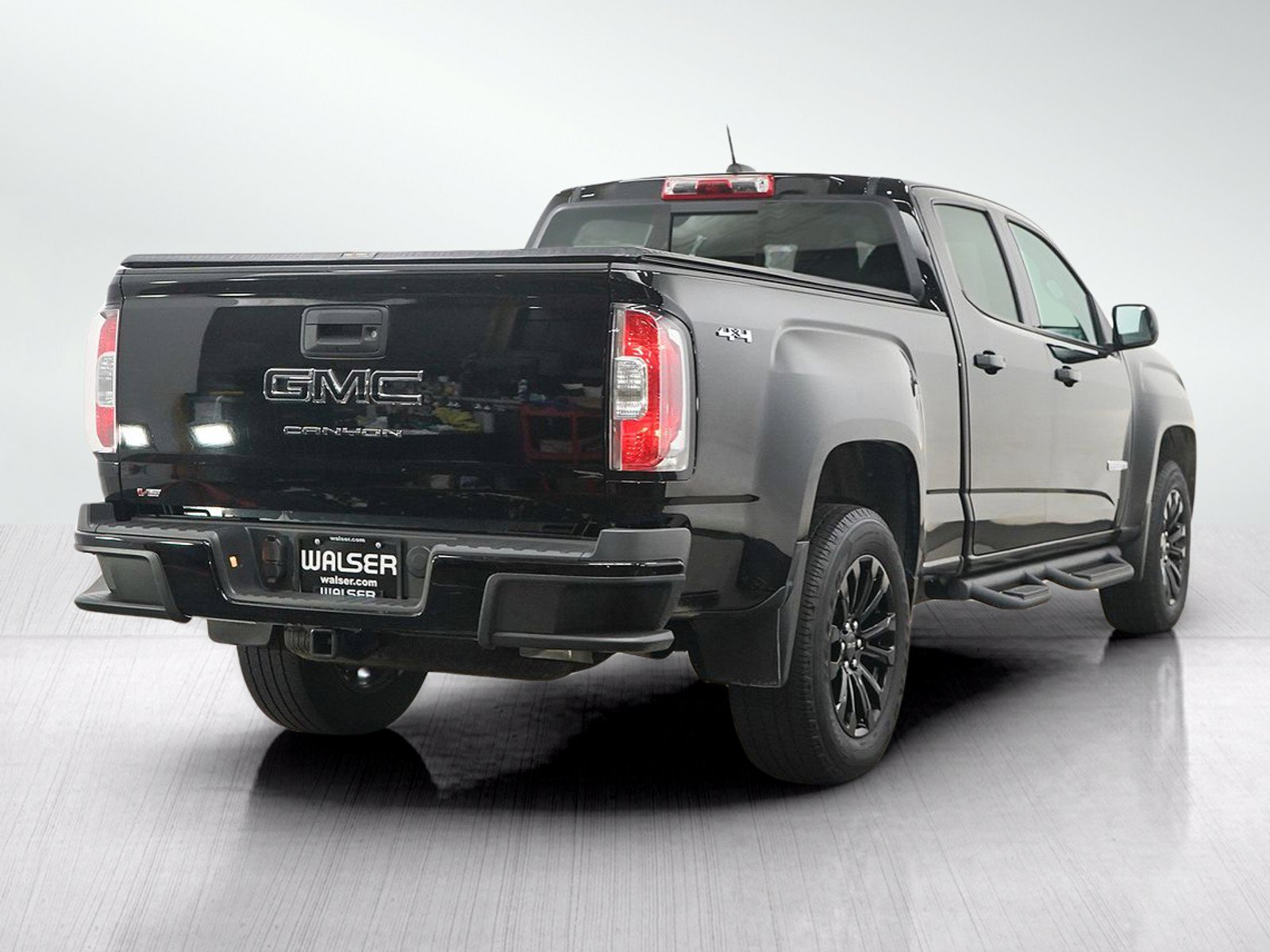 Used 2022 GMC Canyon Elevation w/ Elevation Premium Package AWD/4WD image 5