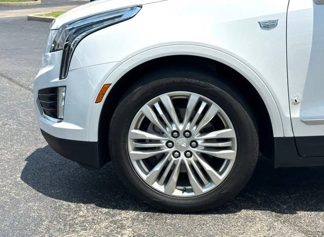Used 2017 Cadillac XT5 Premium Luxury AWD/4WD image 9