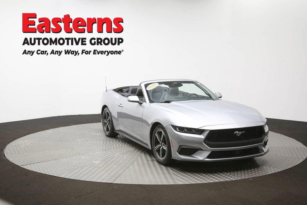 Used 2025 Ford Mustang Premium RWD image 47