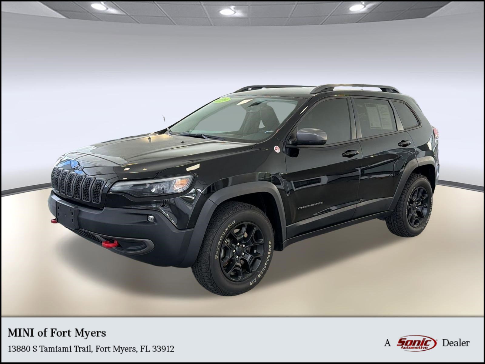 Used 2020 Jeep Cherokee Trailhawk w/ Cold Weather Group AWD/4WD image 1