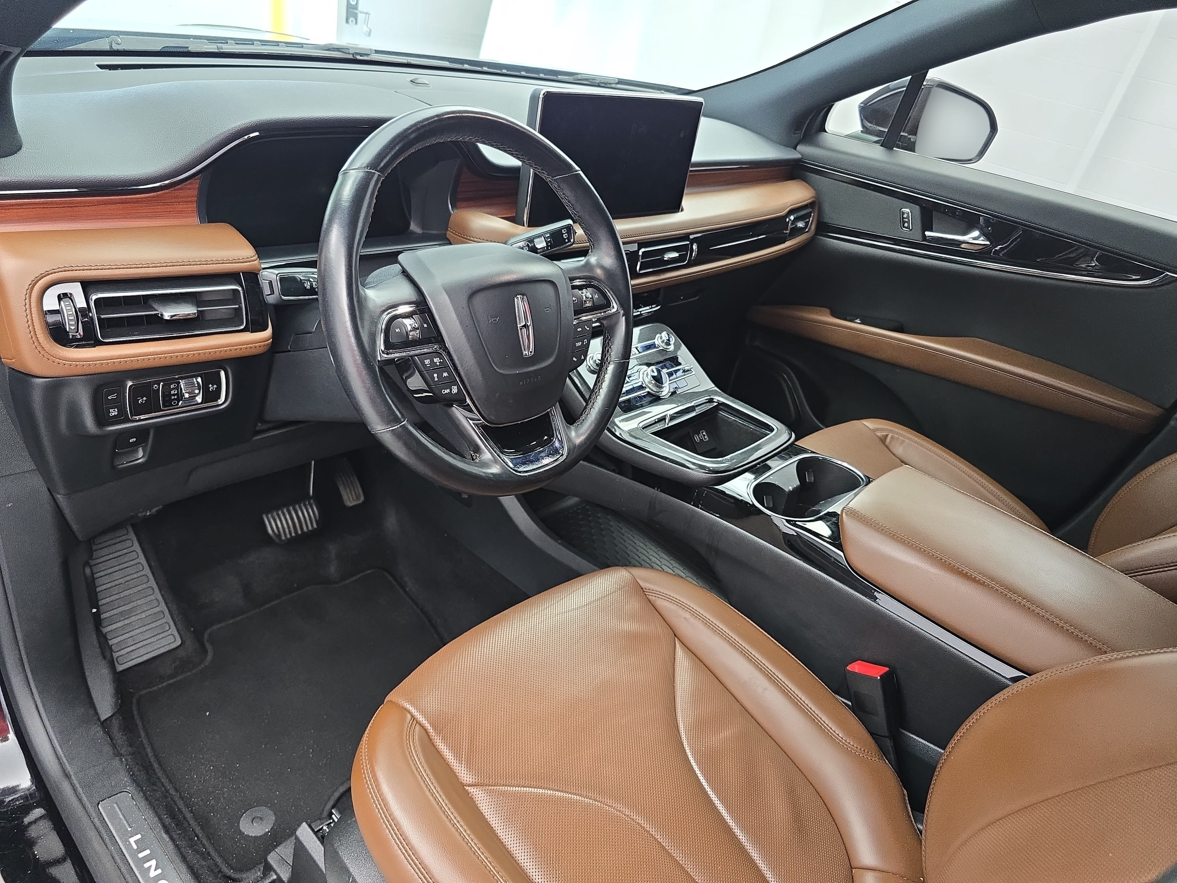 Used 2023 Lincoln Nautilus Reserve FWD image 16