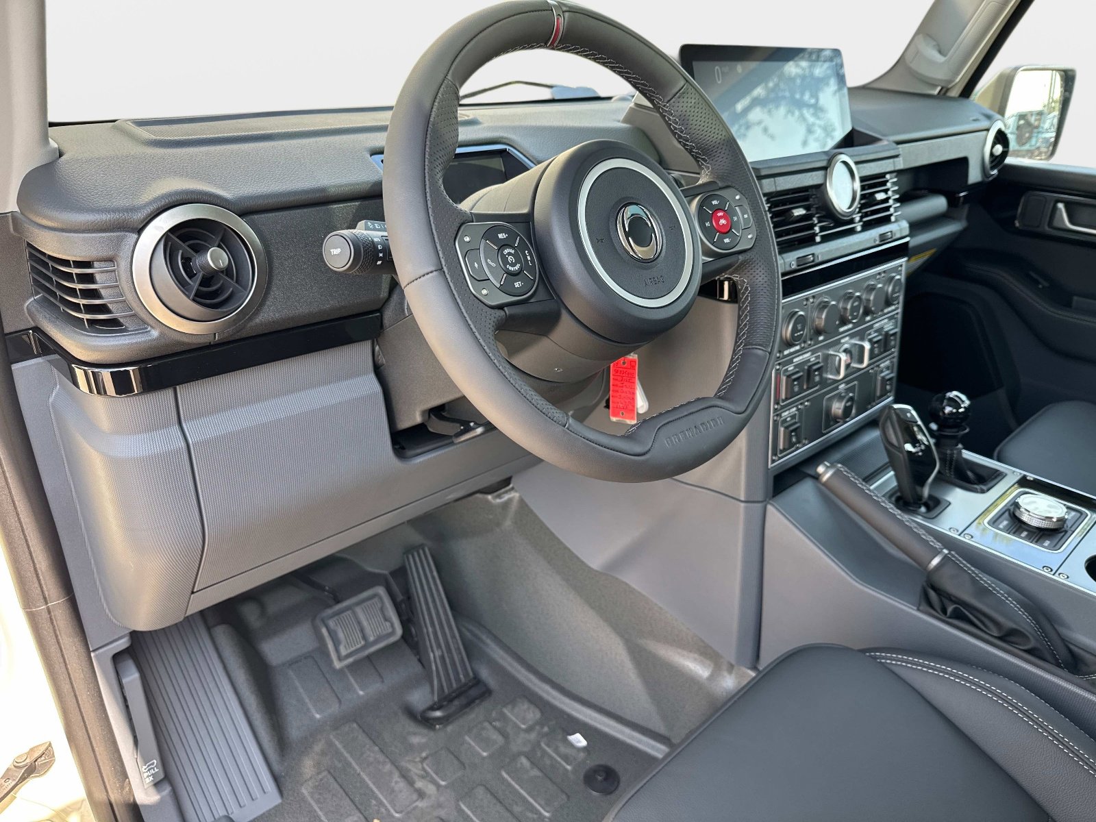 New 2025 INEOS Grenadier Fieldmaster Edition image 18