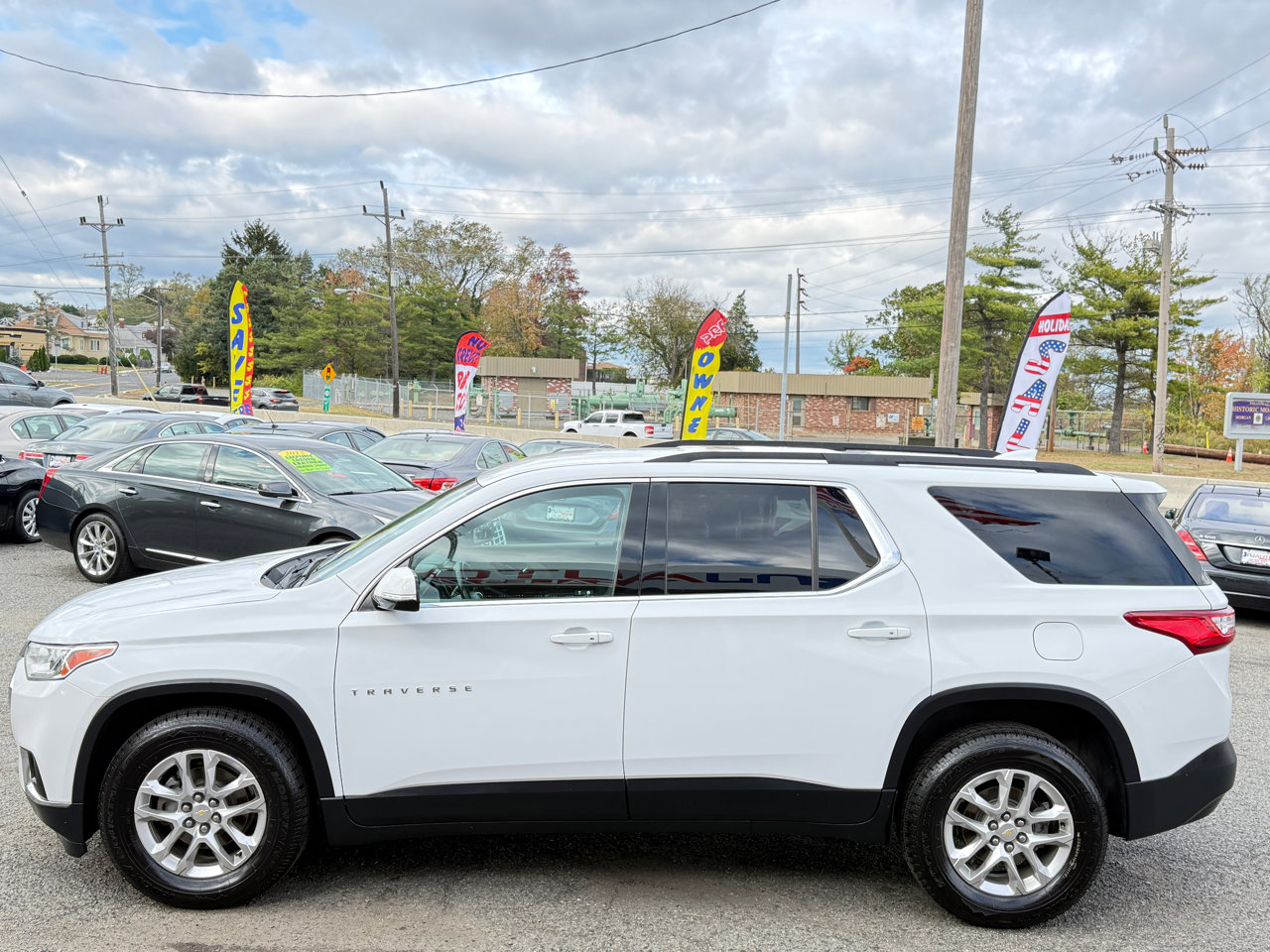 Used 2019 Chevrolet Traverse LT image 7