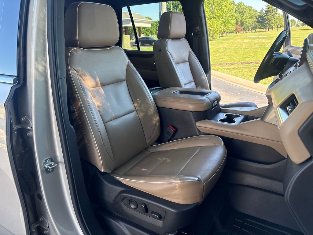 Used 2021 Chevrolet Tahoe Premier w/ Premium Package AWD/4WD image 53