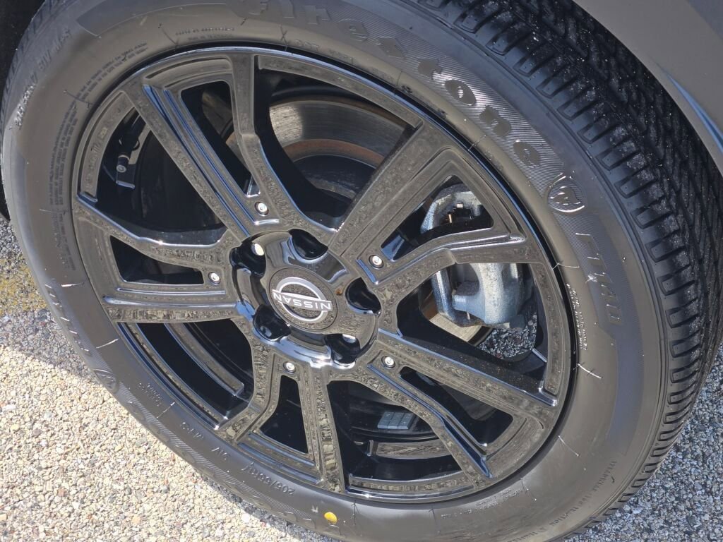 Used 2024 Nissan Kicks SR w/ SR Premium Package image 15