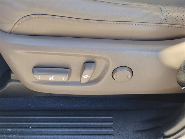 Used 2023 Lexus GX 460 Luxury image 23