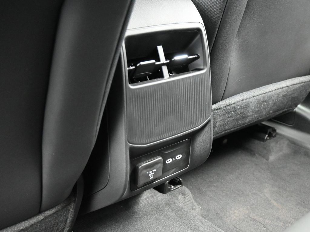 New 2026 Jeep Cherokee Overland image 32