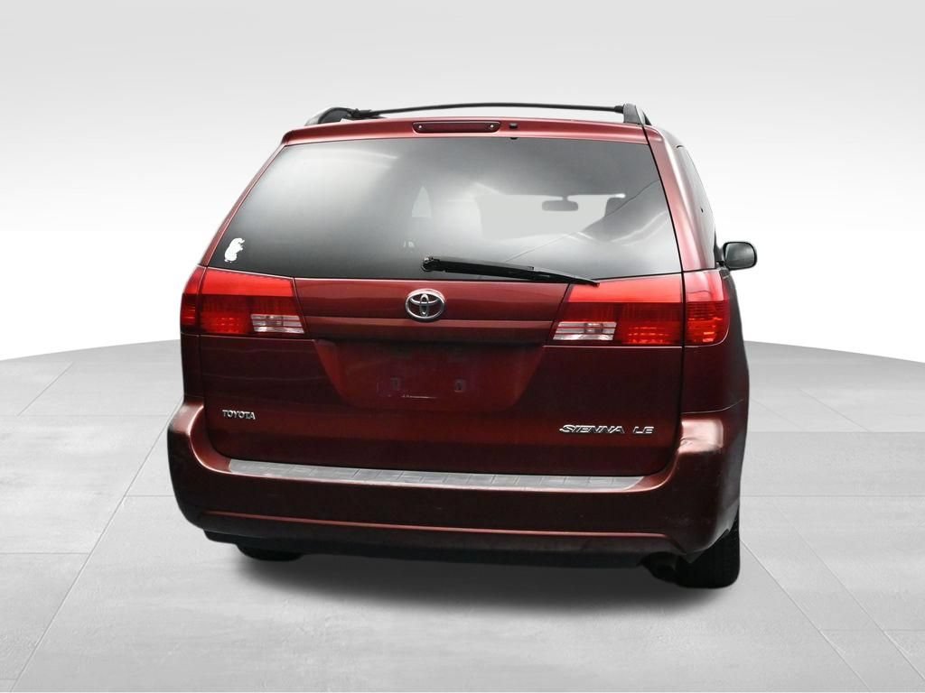 Used 2005 Toyota Sienna LE w/ LE Pkg 2 FWD image 4