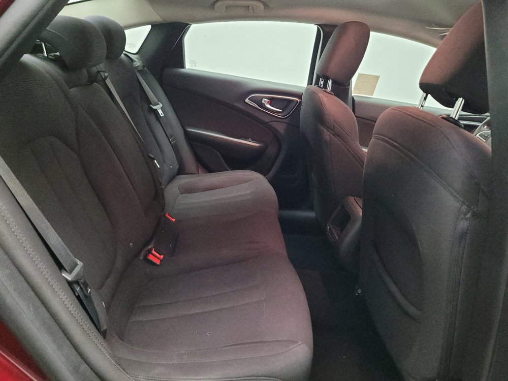 Used 2015 Chrysler 200 Limited FWD image 19