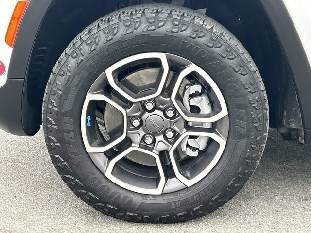 Used 2022 Jeep Grand Cherokee Trailhawk AWD/4WD image 10