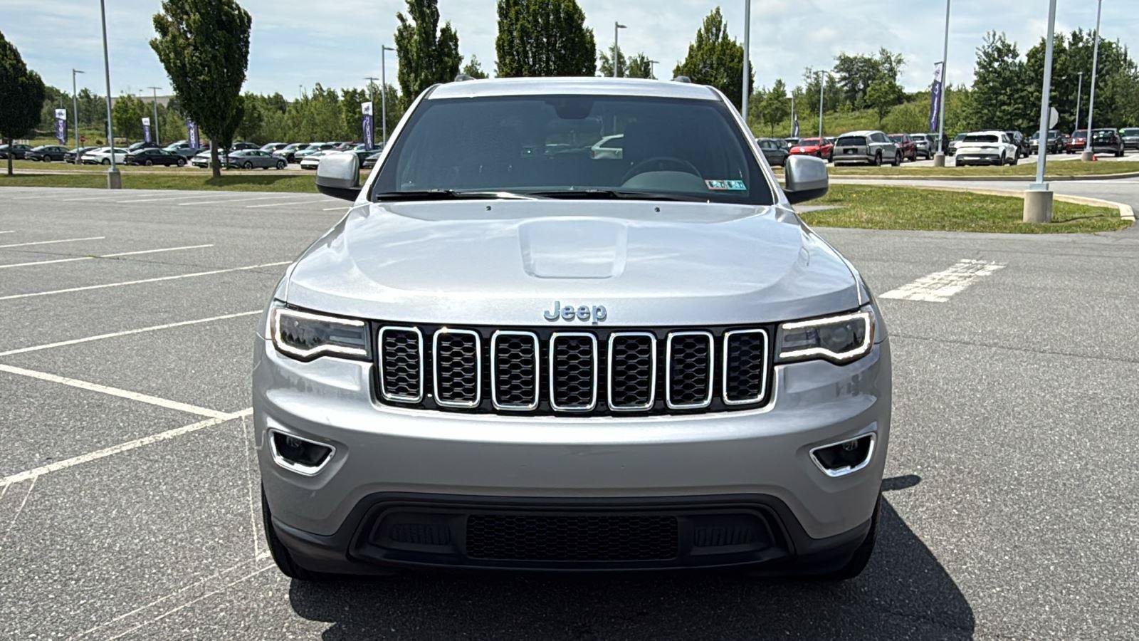 Used 2021 Jeep Grand Cherokee Laredo X AWD/4WD image 16