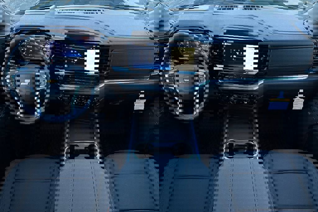 New 2026 Chevrolet Silverado 2500 LTZ w/ LTZ Premium Package image 13