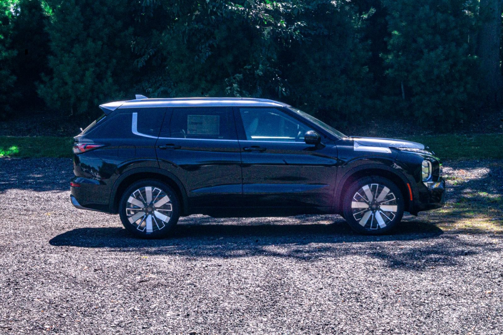 New 2025 Mitsubishi Outlander AWD image 9