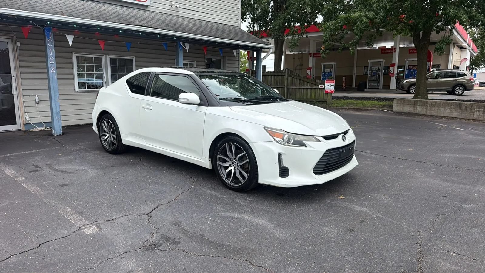 Used 2015 Scion tC FWD image 8