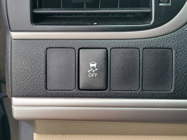 Used 2014 Toyota Camry L FWD image 23