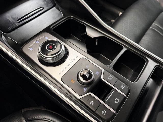 Used 2022 Kia Sorento S AWD/4WD image 42