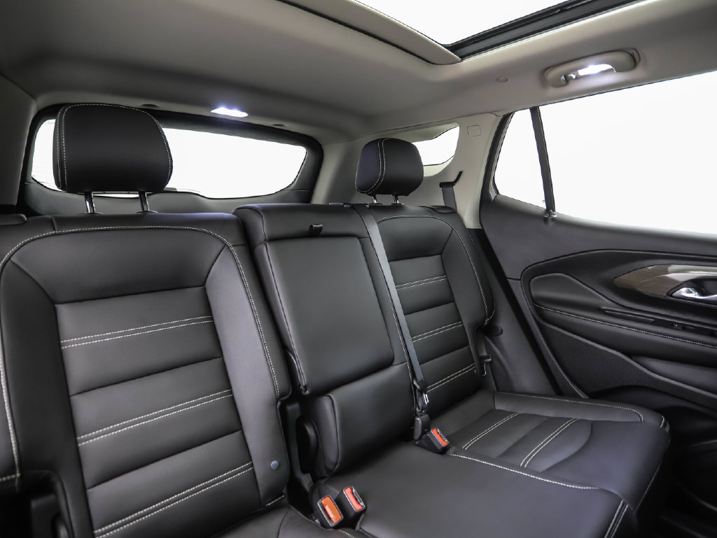 Used 2023 GMC Terrain Denali AWD/4WD image 28