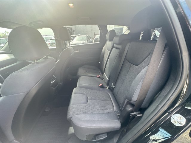 Used 2019 Hyundai Santa Fe SEL FWD image 35
