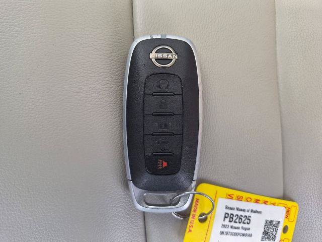 Certified 2023 Nissan Rogue SL AWD/4WD image 30