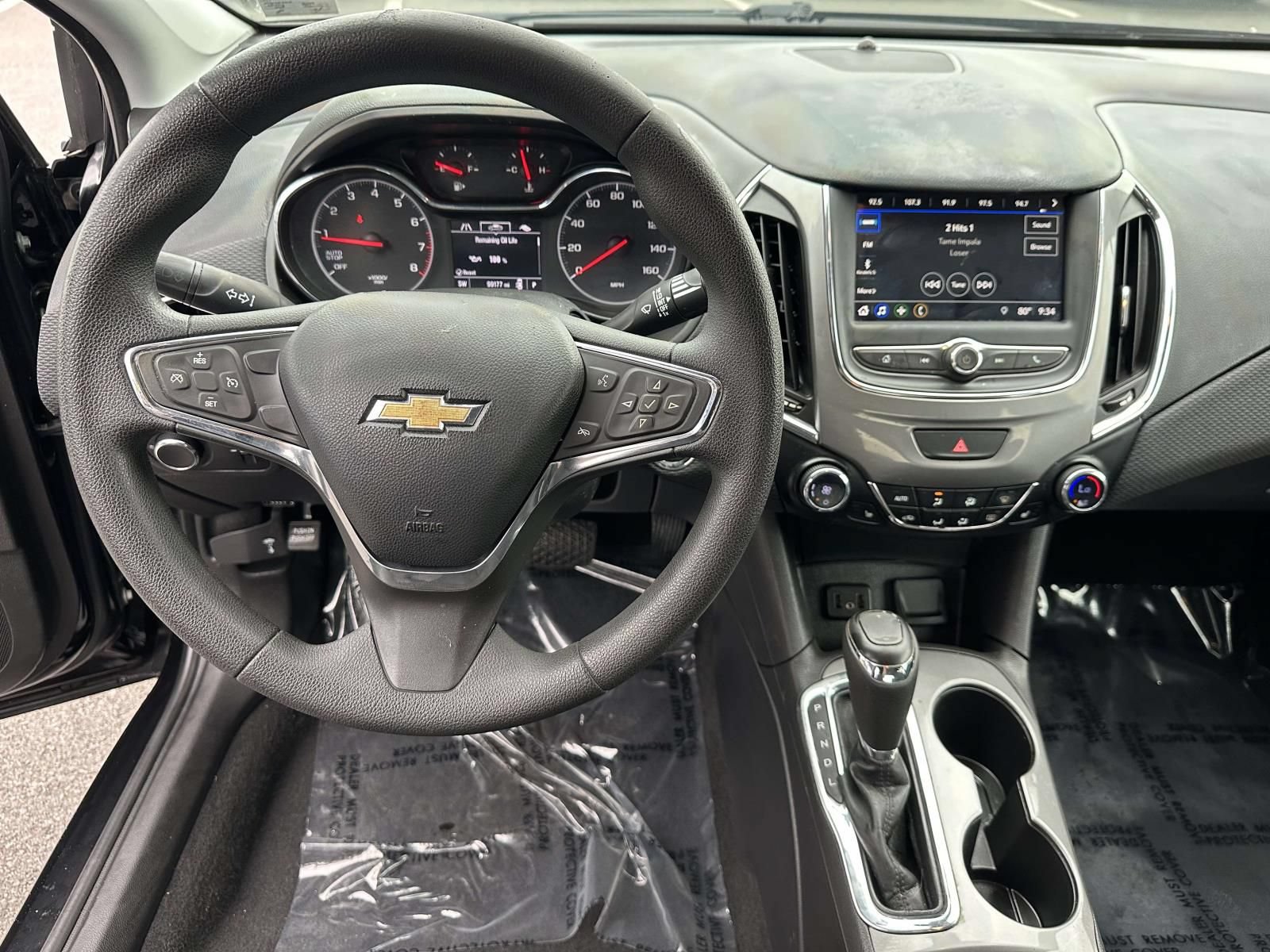 Certified 2019 Chevrolet Cruze LT w/ Convenience Package FWD image 9