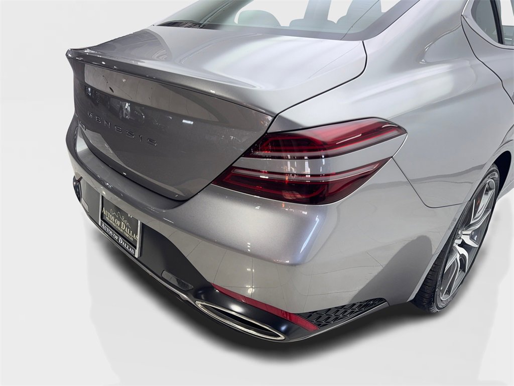Used 2025 Genesis G70 2.5T image 18