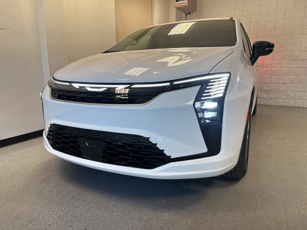 New 2027 Chrysler Pacifica Select AWD/4WD image 11