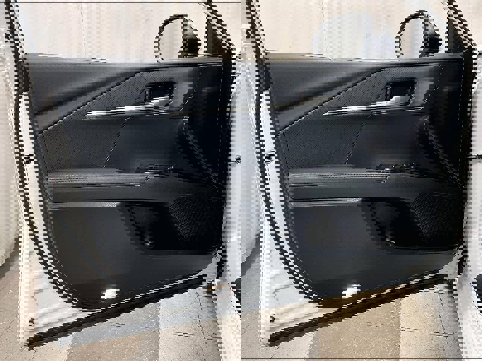 Certified 2025 Toyota Camry XSE FWD image 9