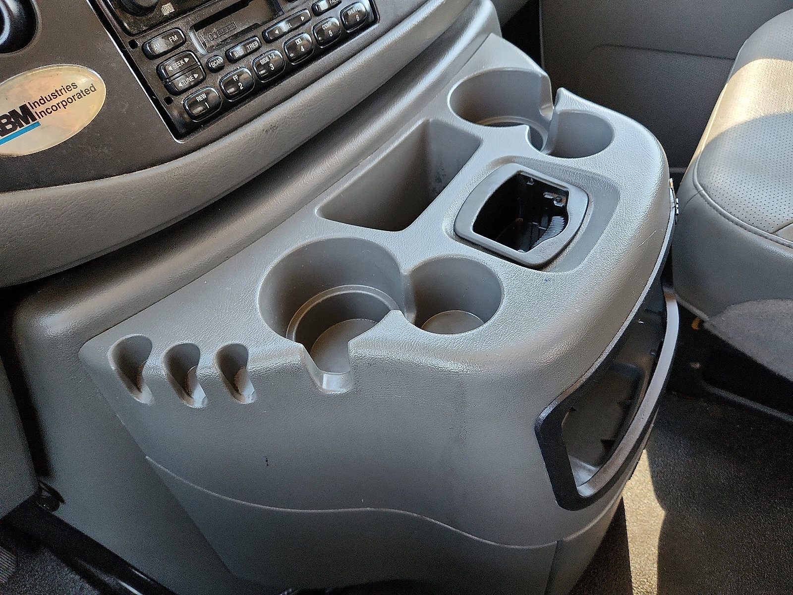 Used 2008 Ford E-250 and Econoline 250 RWD image 20