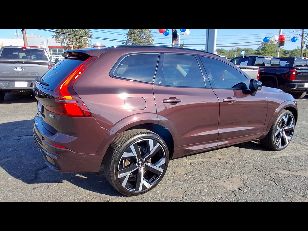 Certified 2025 Ford Explorer Active AWD/4WD image 8