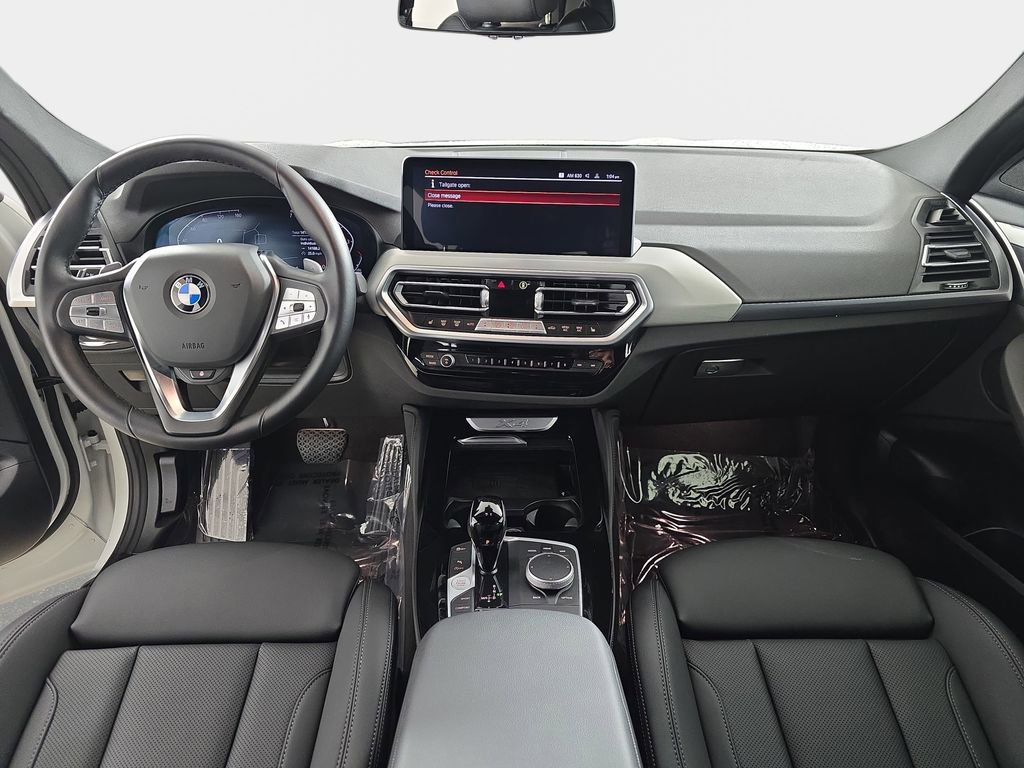 Certified 2025 BMW X4 xDrive30i w/ Premium Package image 14