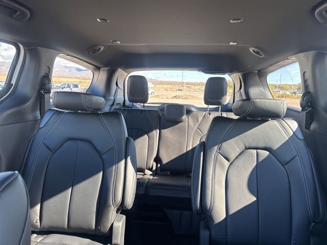 New 2026 Chrysler Pacifica Select image 22