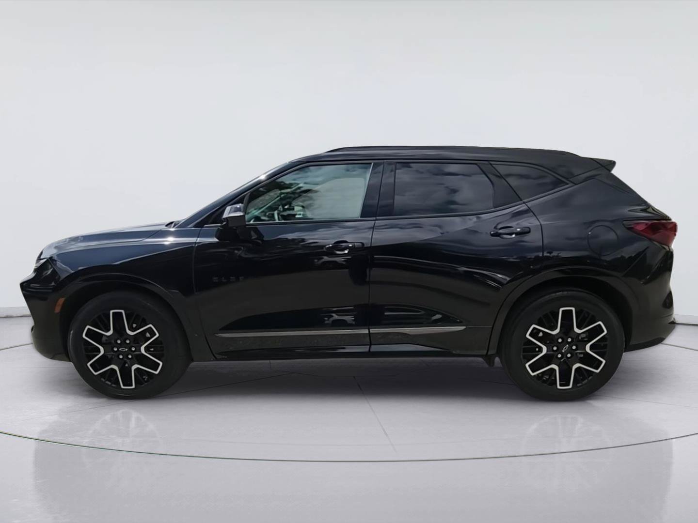 Used 2023 Chevrolet Blazer RS w/ Driver Confidence II Package AWD/4WD image 5