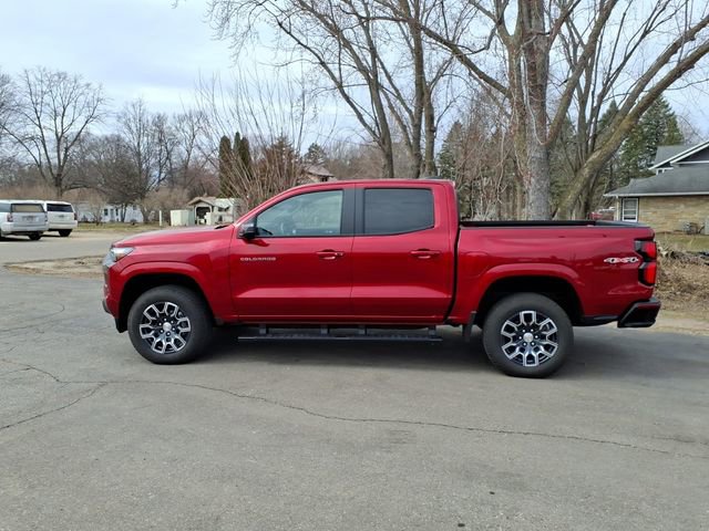 Used 2024 Chevrolet Colorado LT w/ LT Convenience Package III AWD/4WD image 7