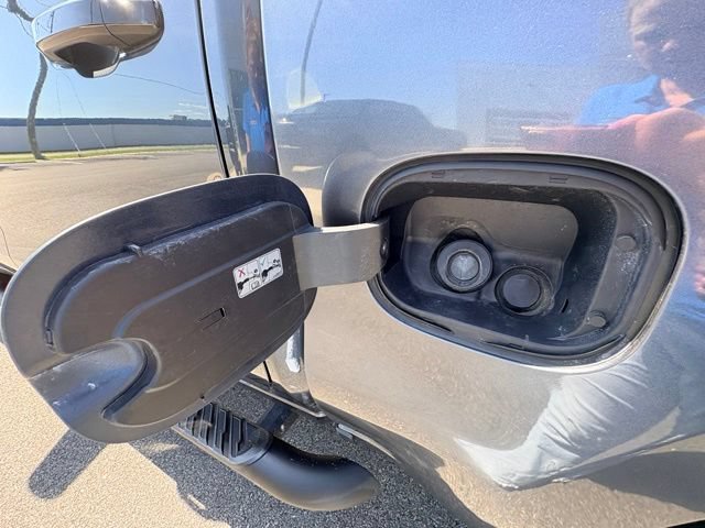 Used 2021 Chevrolet Silverado 1500 LT Trail Boss w/ Convenience Package II AWD/4WD image 19