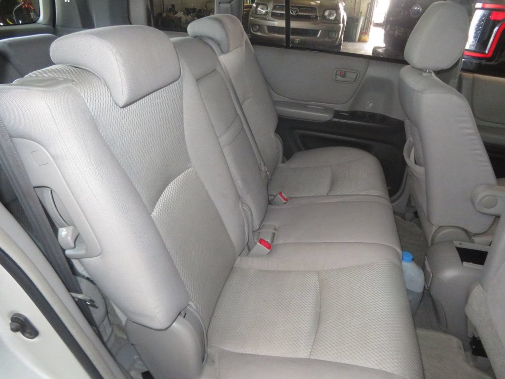 Used 2004 Toyota Highlander 4WD V6 image 27