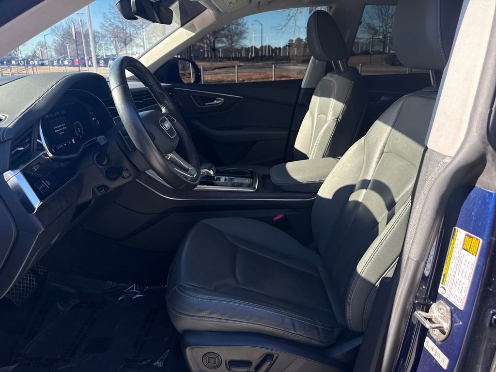 Used 2019 Audi Q8 Prestige w/ Year 1 Package image 13