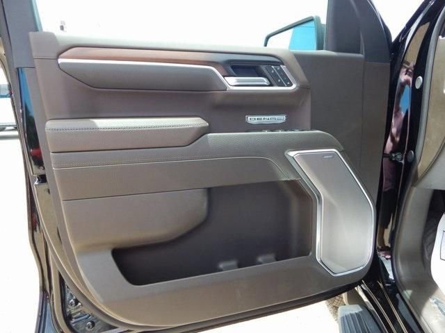 New 2025 GMC Sierra 1500 Denali w/ Technology Package image 16