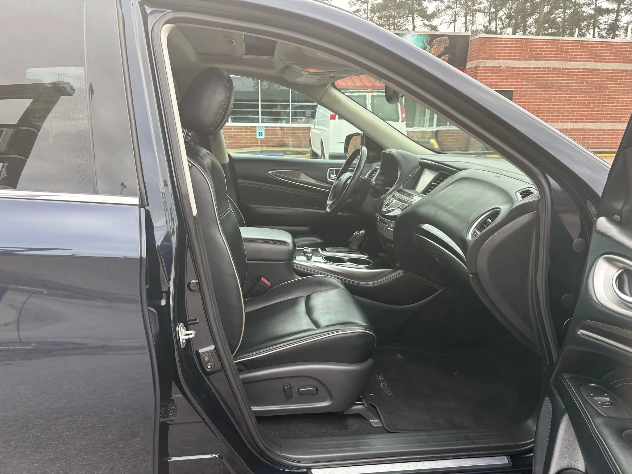 Used 2019 INFINITI QX60 Pure AWD/4WD image 10