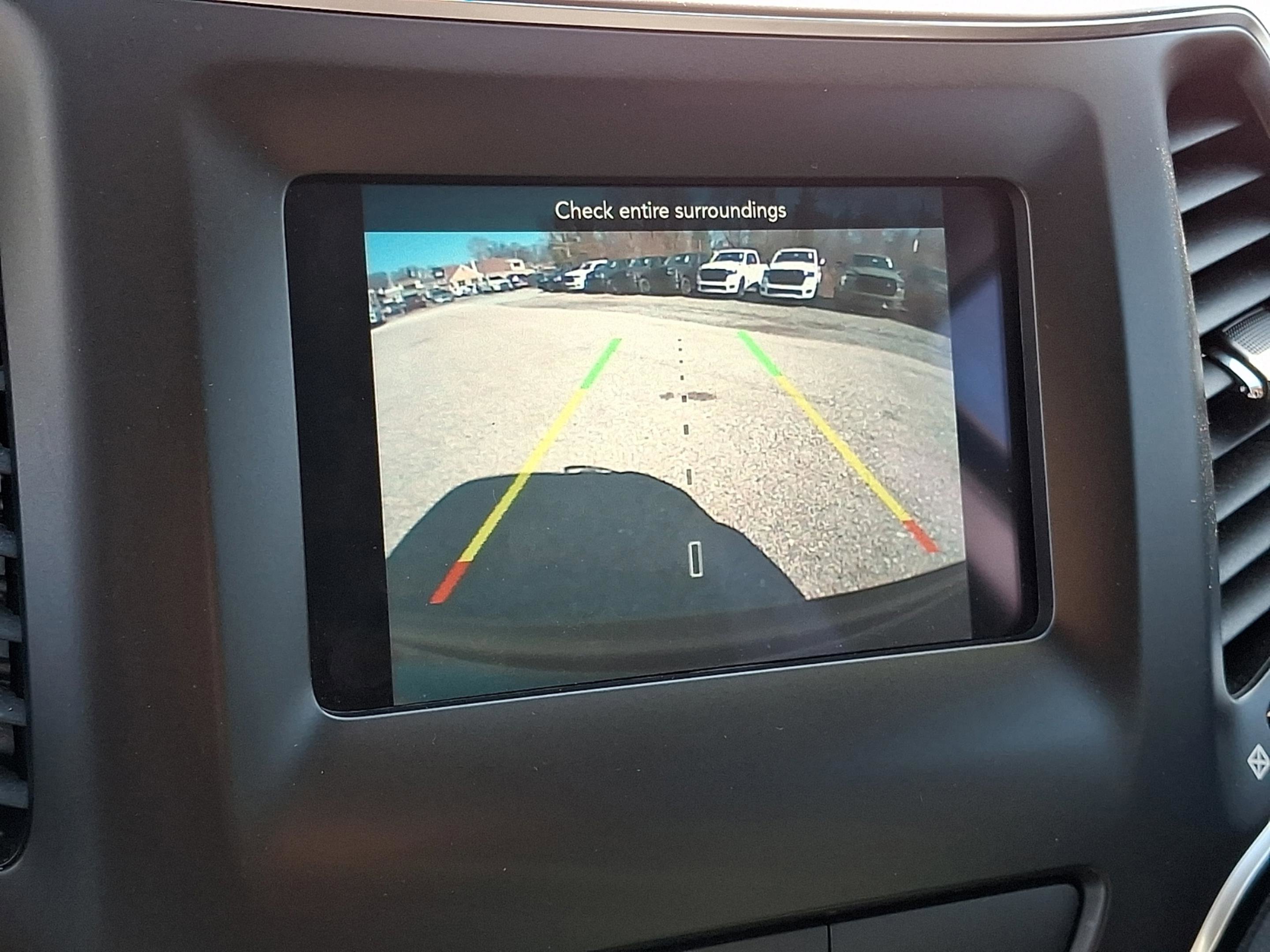 Certified 2019 Jeep Cherokee Latitude Plus image 18