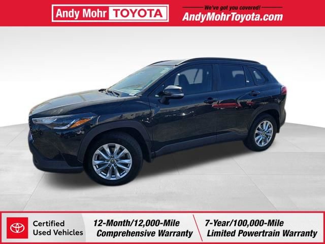 Certified 2025 Toyota Corolla Cross LE image 4