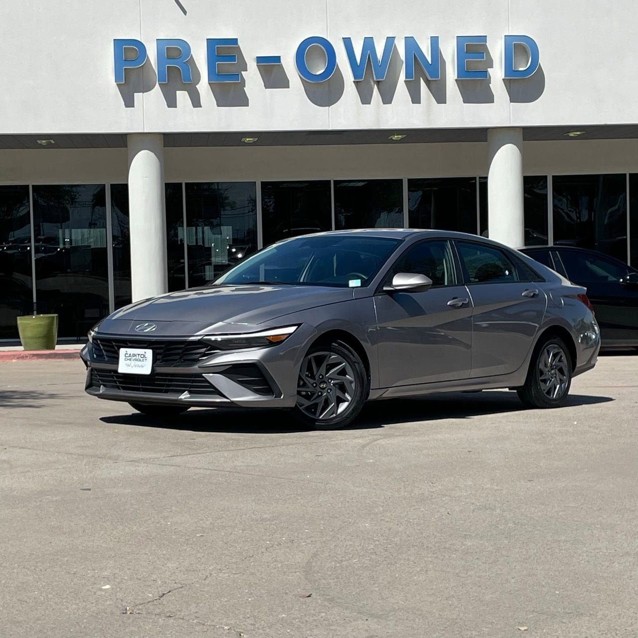 Used 2024 Hyundai Elantra SEL image 1