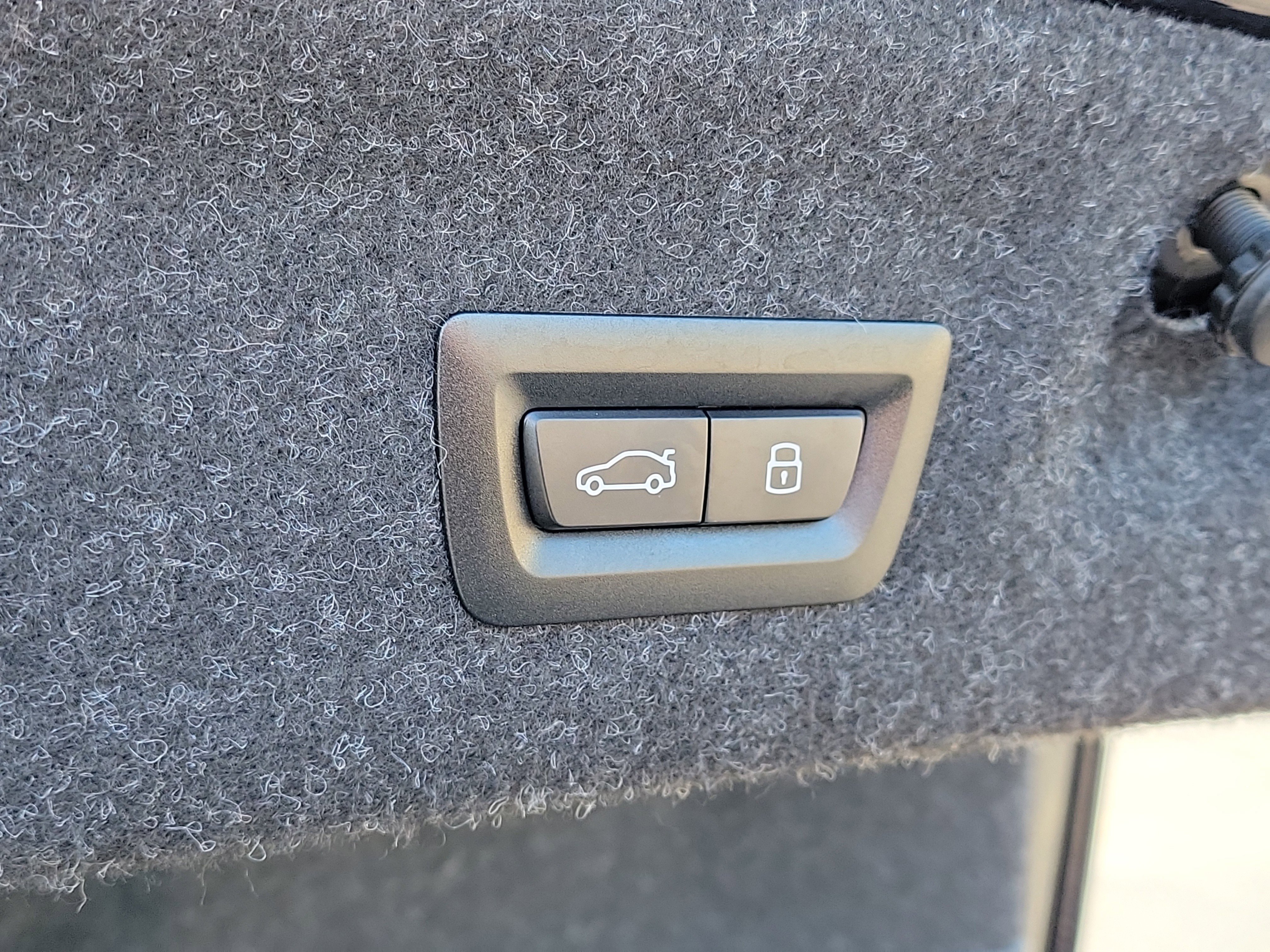 Used 2026 BMW 430i xDrive Coupe w/ M Sport Package image 9