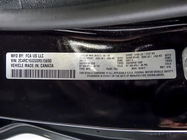 Used 2025 Chrysler Pacifica Limited FWD image 36