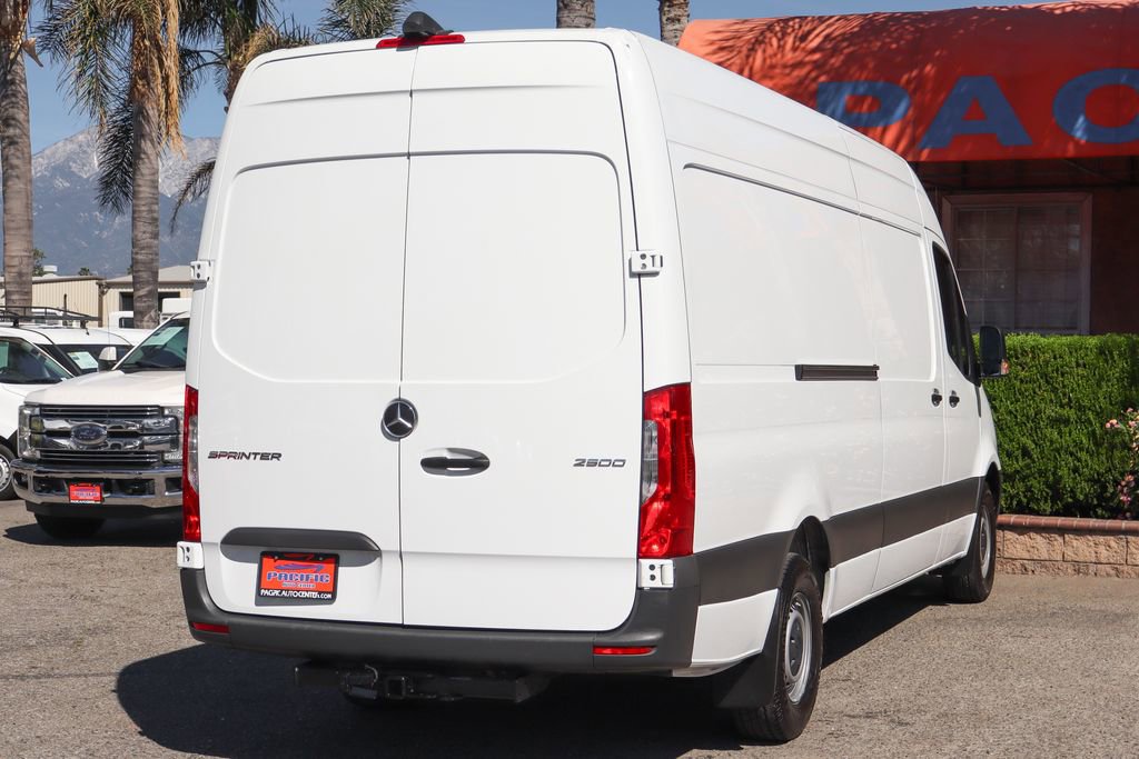 Used 2024 Mercedes-Benz Sprinter 2500 w/ Acoustic Package image 9