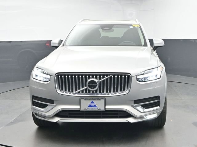 Used 2023 Volvo XC90 B5 Plus w/ Protection Package Premier image 3