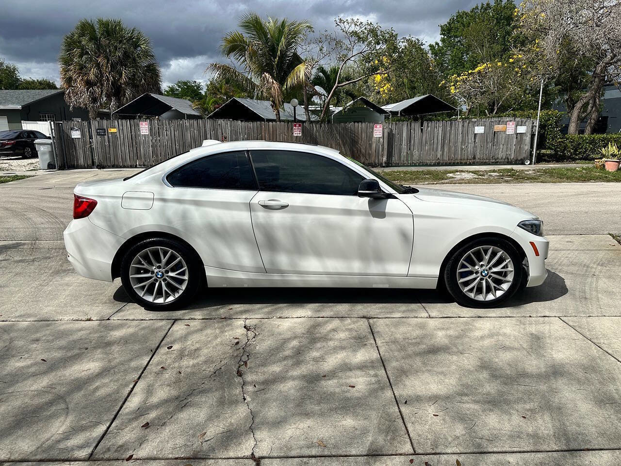 Used 2016 BMW 228i xDrive 228i xDrive AWD 2dr Coupe SULE image 6