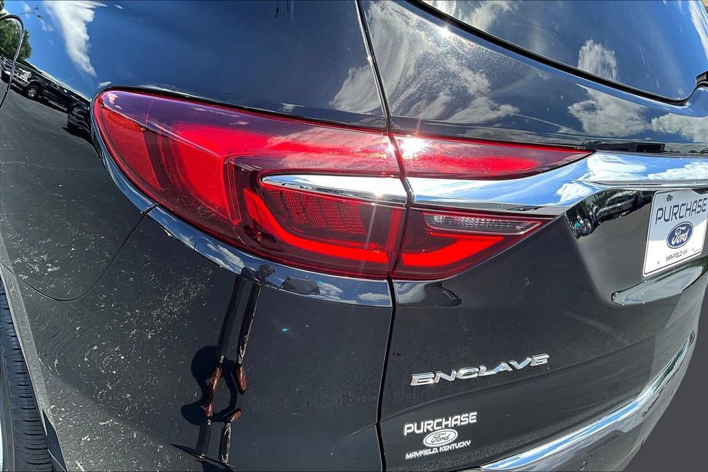 Used 2020 Buick Enclave Essence w/ Sound and Sites Package FWD image 25